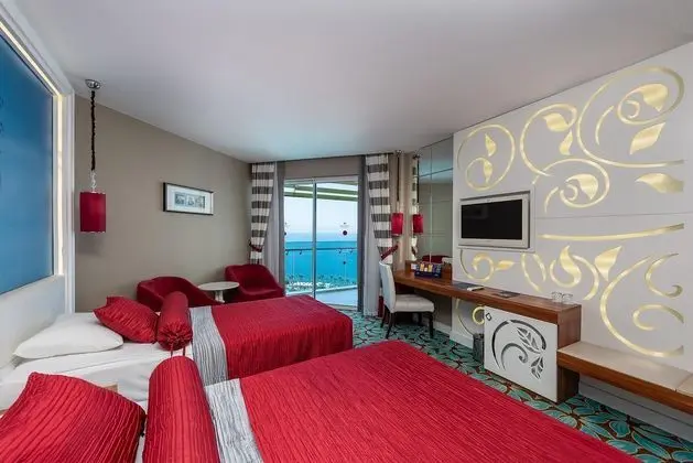 https://images.etstur.com/files/images/hotelImages/TR/219844/l/Vikingen-Infinity-Resort-Spa-Oda-374035.jpg