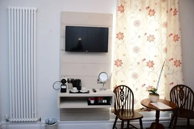 İki Ayrı Yataklı Oda, Banyolu/Duşlu