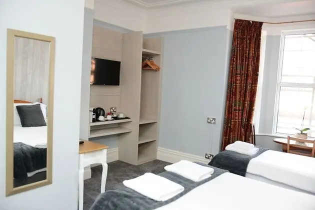 Üç Kişilik Oda, Banyolu/Duşlu