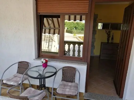 Deluxe Stüdyo, Mutfak, Avlu Manzaralı