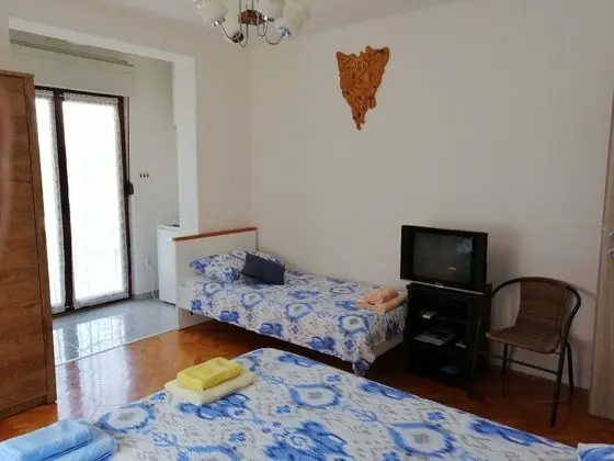 Deluxe Üç Kişilik Oda (2)