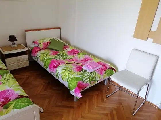 Üç Kişilik Oda (1)