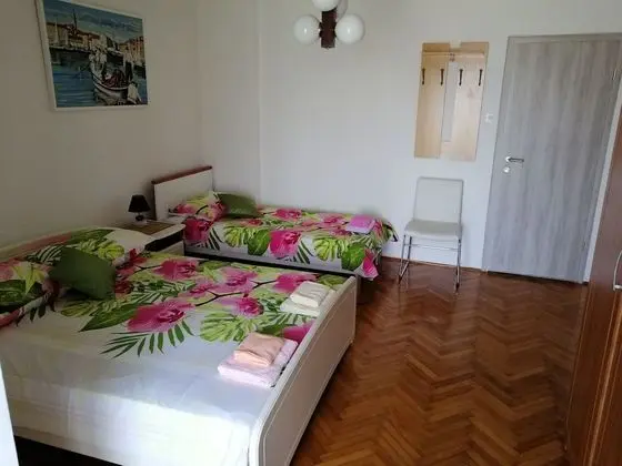 Üç Kişilik Oda (1)