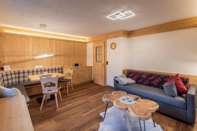 Superior Apart Daire, 1 Yatak Odası, Sauna, Zemin Kat