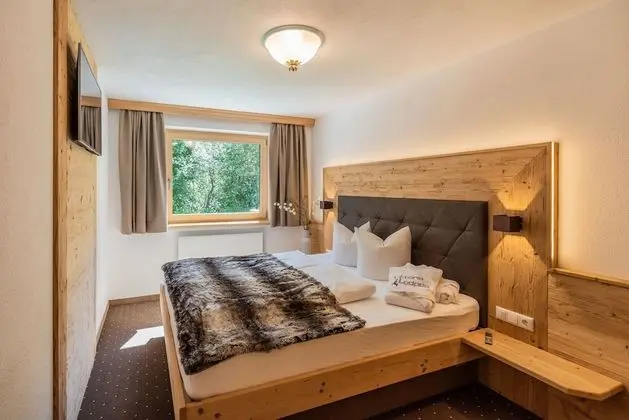 Superior Apart Daire, 2 Yatak Odası, Sauna, Bahçe Manzaralı