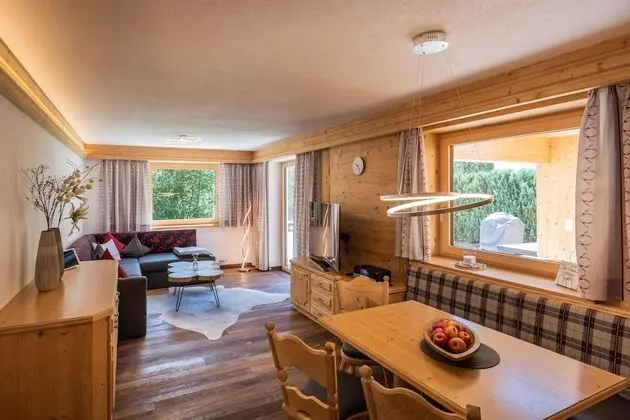 Superior Apart Daire, 2 Yatak Odası, Sauna, Bahçe Manzaralı