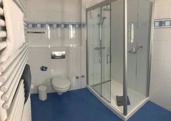 Deluxe Tek Büyük Yataklı Oda, Bahçe Manzaralı