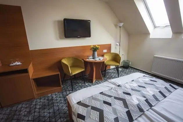 Comfort Tek Büyük Yataklı Oda