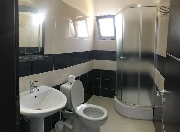 Tek Büyük Yataklı Oda, Balkon