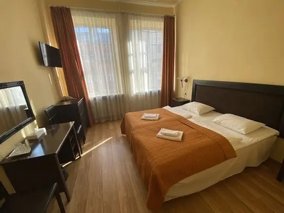 Tek Büyük Yataklı Oda