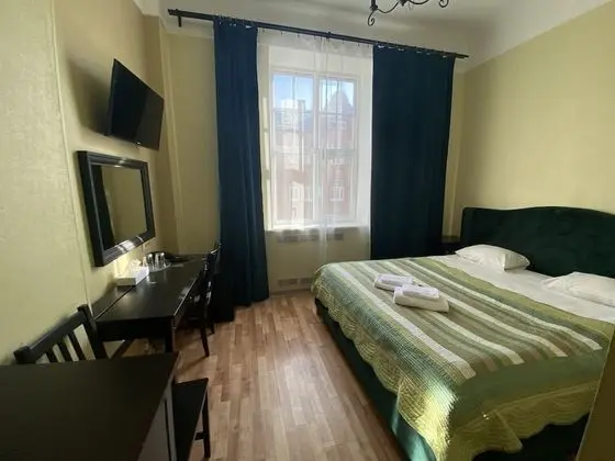 Tek Büyük Yataklı Oda