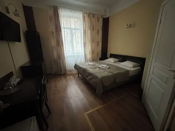 Tek Büyük Yataklı Oda