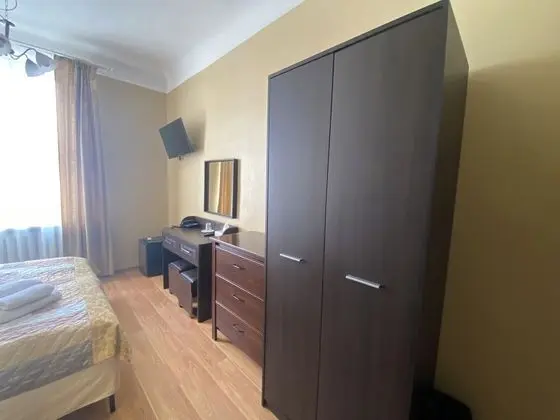 Tek Büyük Yataklı Oda