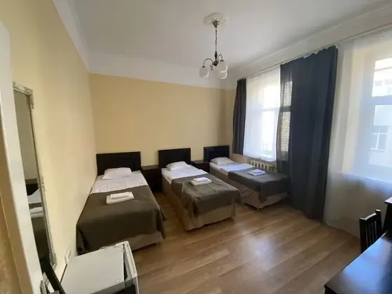 Üç Kişilik Oda, 3 Tek Kişilik Yatak