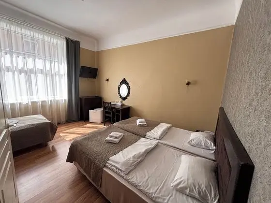 Üç Kişilik Oda, 3 Tek Kişilik Yatak