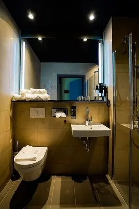 Classic Tek Büyük Yataklı Oda