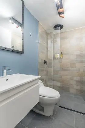 Viktory 102 with Jacuzzi