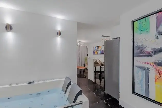 Viktory 102 with Jacuzzi