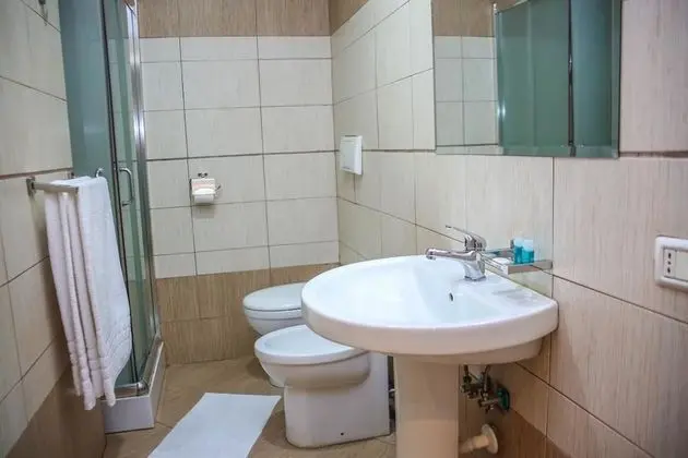 Basic Tek Büyük Yataklı Oda, Bahçe Manzaralı