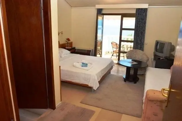 Classic Tek Büyük veya İki Ayrı Yataklı Oda, 1 Yatak Odası, Bahçe Manzaralı, Köşe