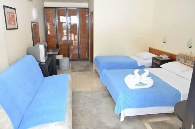 Classic Tek Büyük veya İki Ayrı Yataklı Oda, 1 Yatak Odası, Bahçe Manzaralı, Köşe