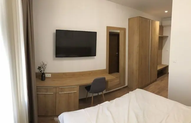 Luxury Tek Büyük Yataklı Oda