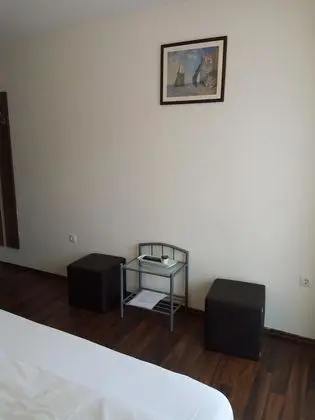 Basic Tek Büyük Yataklı Oda