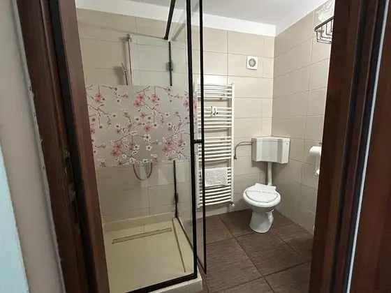 Basic Tek Büyük Yataklı Oda