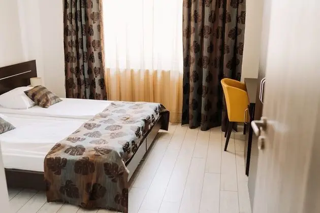 Standard Oda, 2 Tek Kişilik Yatak, Avlu Manzaralı