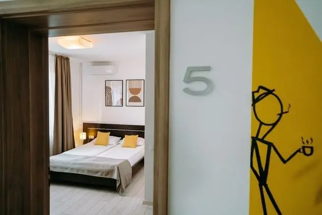 Standard Oda, Avlu Manzaralı