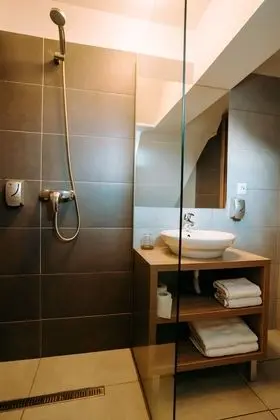 Standard Oda, Avlu Manzaralı
