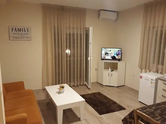 Family Apart Daire, Zemin Kat (1)