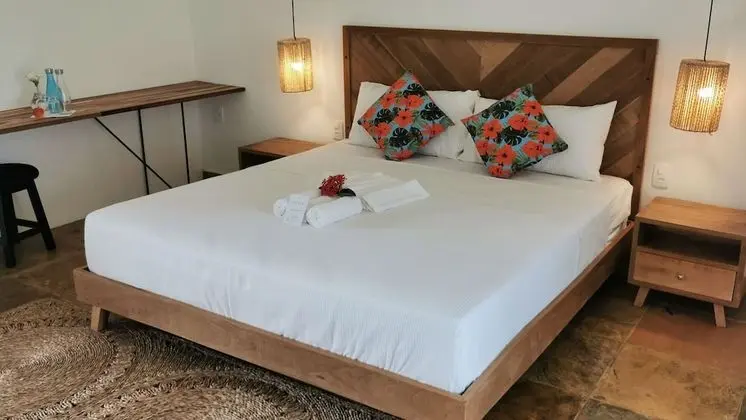 Deluxe Tek Büyük Yataklı Oda, 1 Yatak Odası, Bahçe Manzaralı