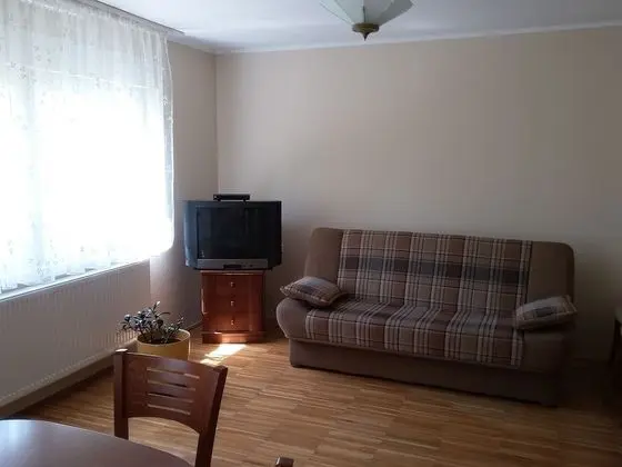 Apart Daire, 3 Yatak Odası, Özel Banyo, Bahçeli