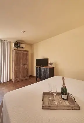 Standard Tek Büyük Yataklı Oda (Llevant & Terral)