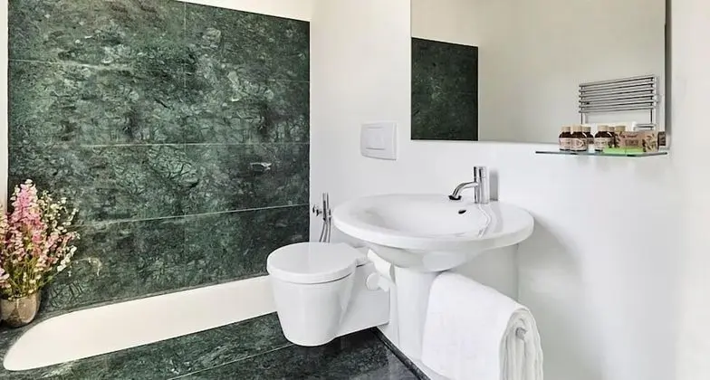 Standard Tek Büyük Yataklı Oda (Llevant & Terral)