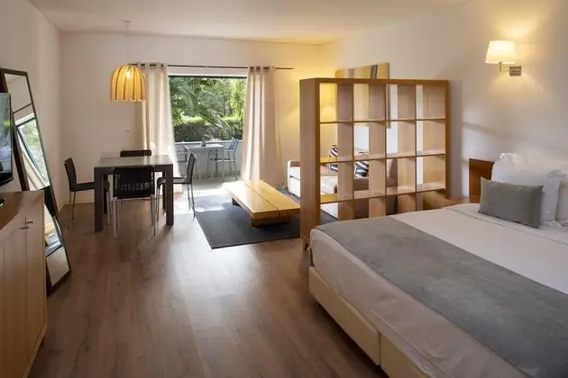 Deluxe Studio (Prime)