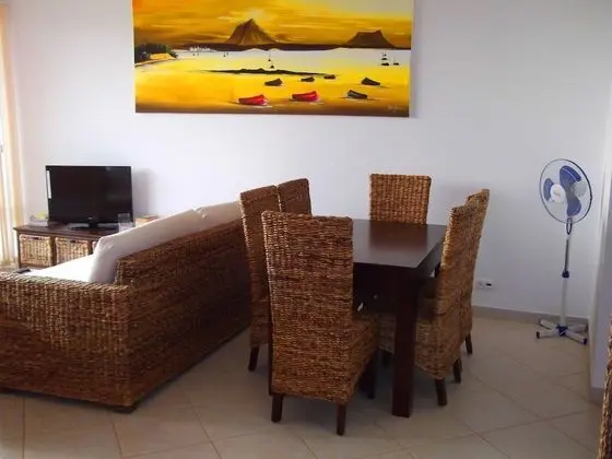 Apart Daire, 2 Yatak Odası, Deniz Manzaralı