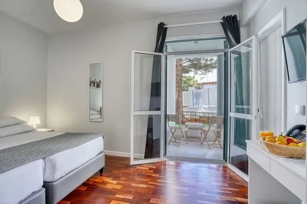 Standard Tek Büyük veya İki Ayrı Yataklı Oda, Balkon