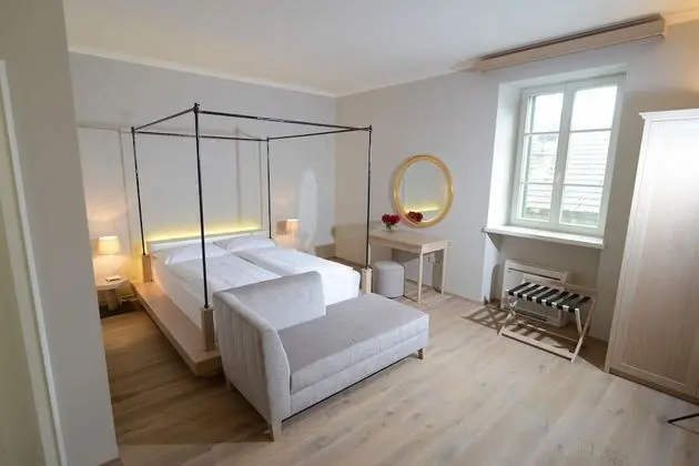 Comfort Tek Büyük Yataklı Oda