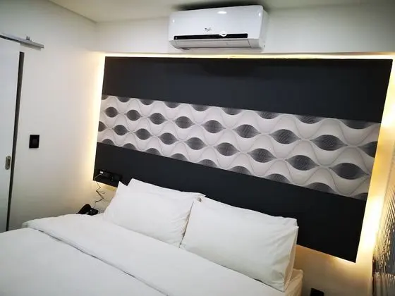 Tek Büyük Yataklı Oda, 1 En Büyük (King) Boy Yatak