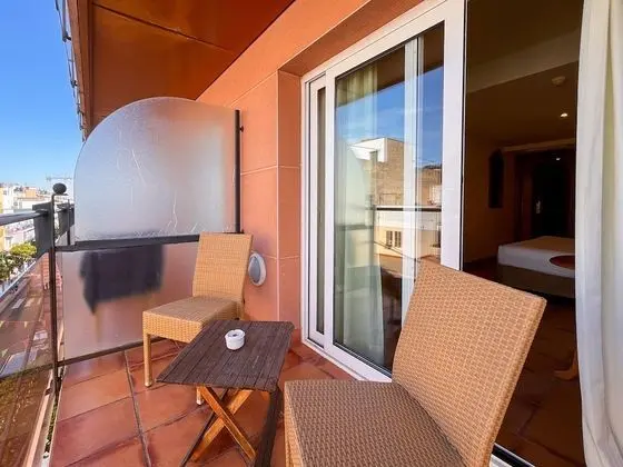 Doble Estándar con Balcón