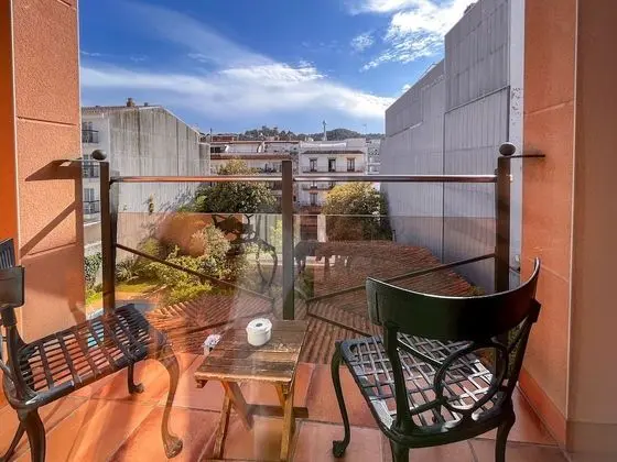 Doble Estándar con Balcón