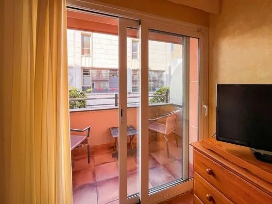 Doble Estándar con Balcón