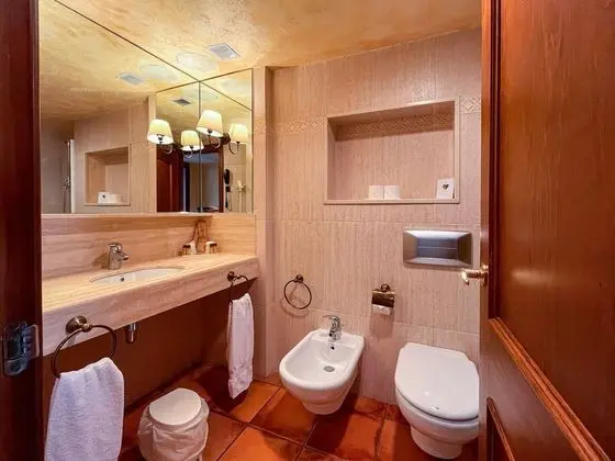 Doble Estándar con Balcón