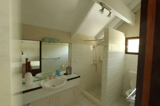 Tek Büyük Yataklı Oda, Okyanus Manzaralı (Queen Room)