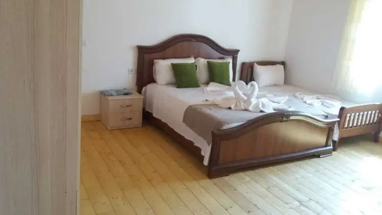 Üç Kişilik Oda, Özel Banyo