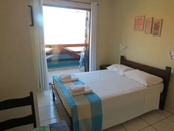 Tek Büyük Yataklı Oda, Balkon, Kısmi Deniz Manzaralı