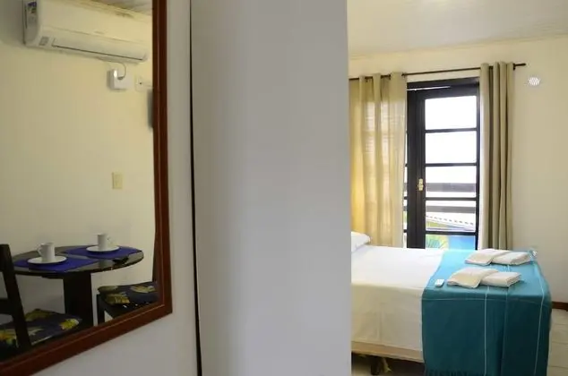 Tek Büyük Yataklı Oda, Balkon, Kısmi Deniz Manzaralı