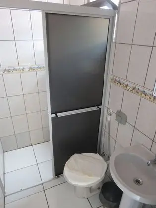 Tek Büyük Yataklı Oda, Balkon, Kısmi Deniz Manzaralı